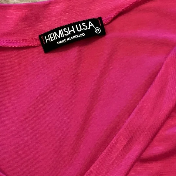 3/$19 Heimish USA pink V-neck short sleeve shirt - Picture 8 of 10